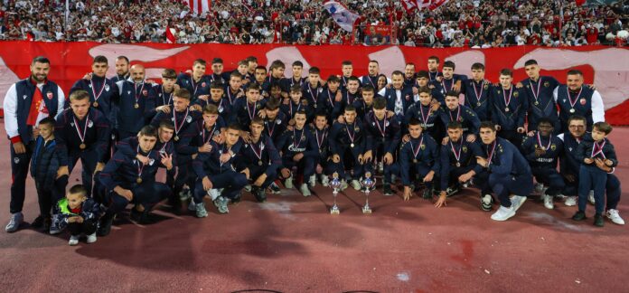 6832134f5089cddd6c1ade45-oml-min