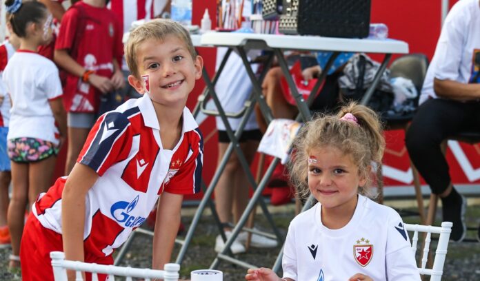 6882170344197a8cc83ab7ba-fan-zona-2-min