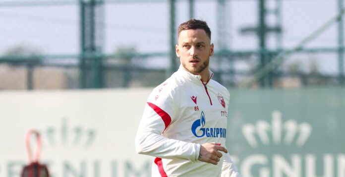 Божићне честитке Звездиних првотимаца