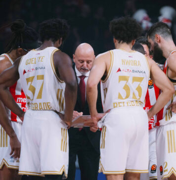 Црвено-бели допутовали у Истанбул (петак, 18 часова)