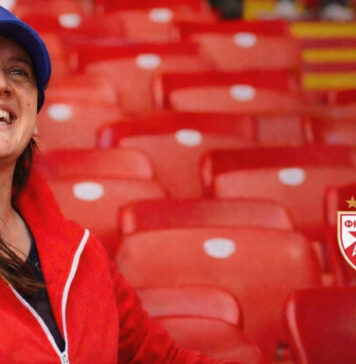 Звезда награђује звездашице поводом 81. рођендана и Међународног дана жена