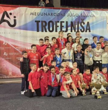 Звездин подмладак трујумфално на првом такмиачрском дану Трофеја Ниша 2026