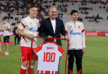 Дуартеу уручен дрес са бројем 100
