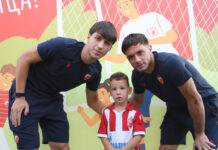 Дружење са играчима, игре и награде пред меч са Викторијом